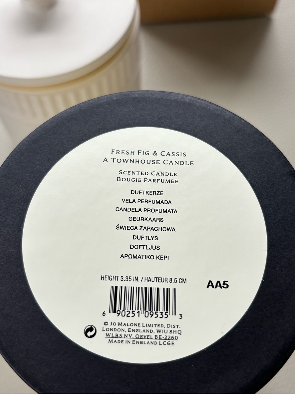Jo Malone Fresh Fig & Cassis Townhouse Scented Candle （new in box ) - Picture 2 of 3